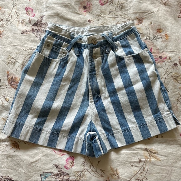 nuovo country seat Pants - vintage 90s novo country seat preppy blue & white stripe denim shorts / size 1/2